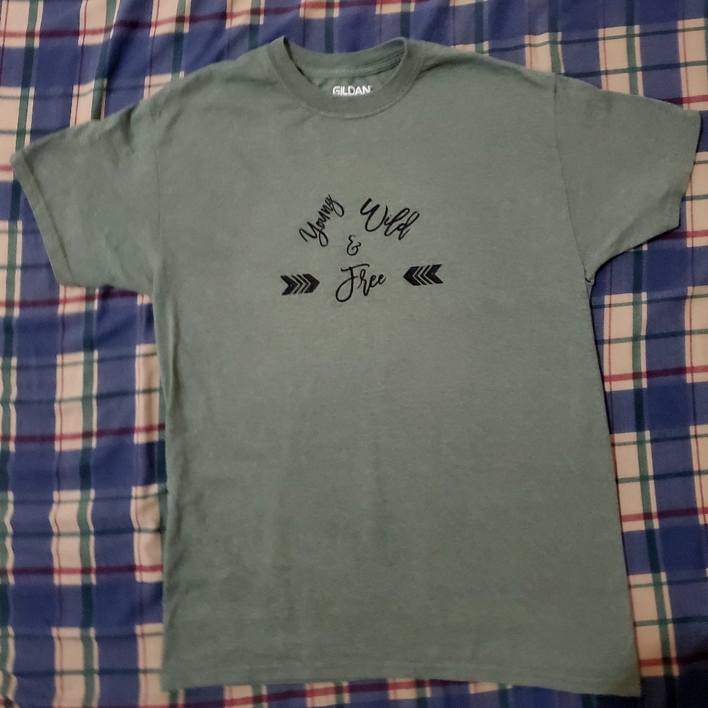 tee-shirt